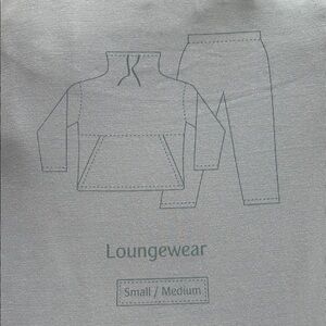 THREE WOMEN Loungewear Set